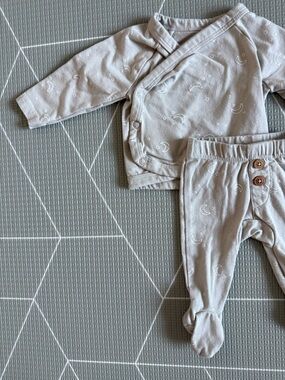 Easy peasy|Baby gender neutral ORGANIC COTTON neutral moon print matching set•NB
